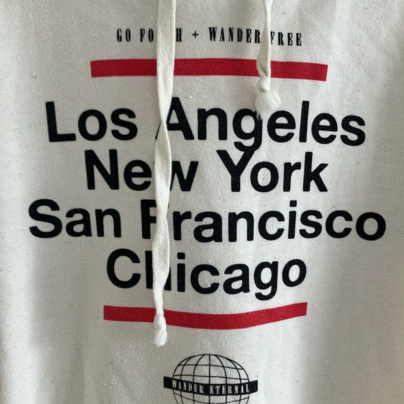 MIGHTY FINE Wander Cropped Hoodie - Picture 4 of 6